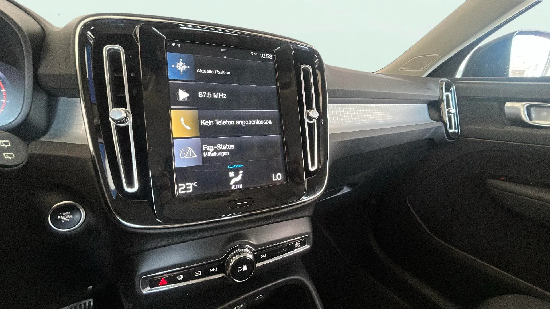 Volvo XC40 2.0 B4 G AWD Inscription - foto 16