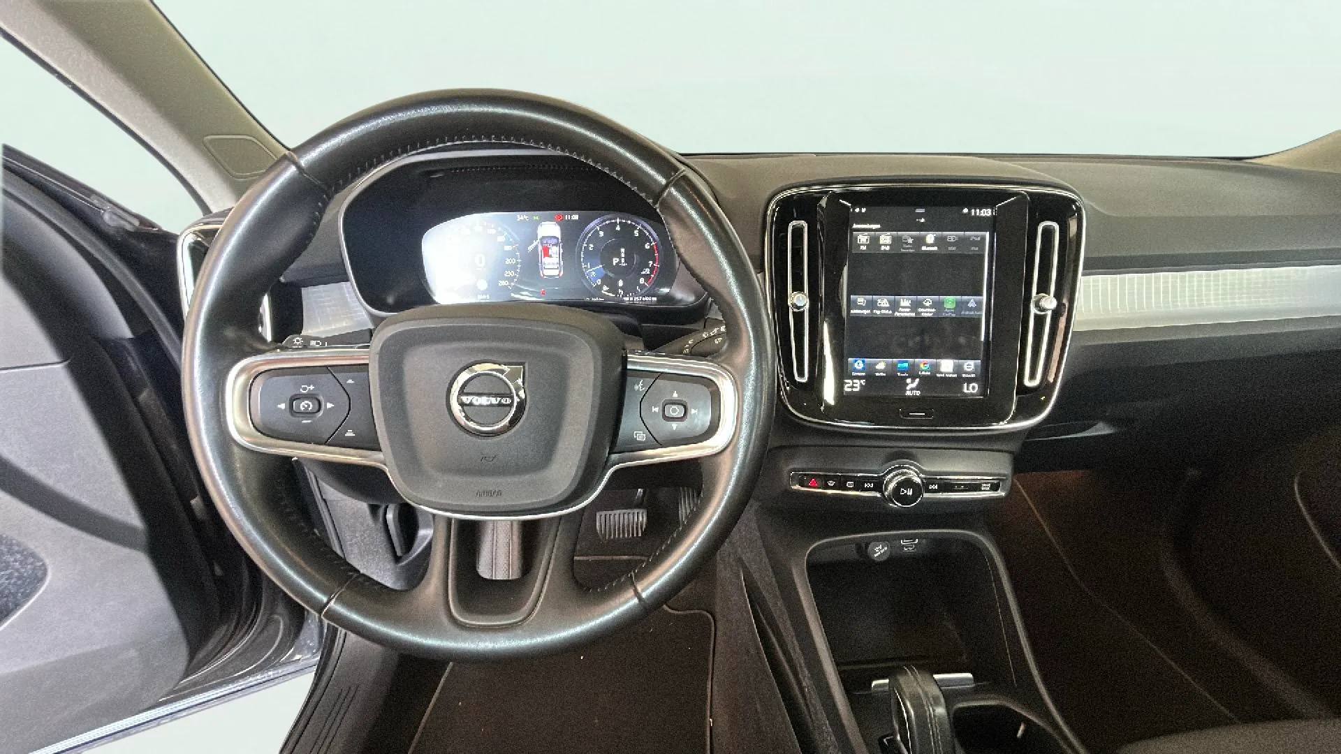 Volvo XC40 2.0 B4 G AWD Inscription - foto 11