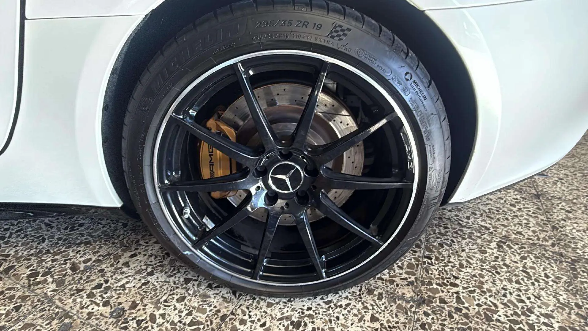 Mercedes-Benz AMG GT Mercedes-AMG GT - foto 17