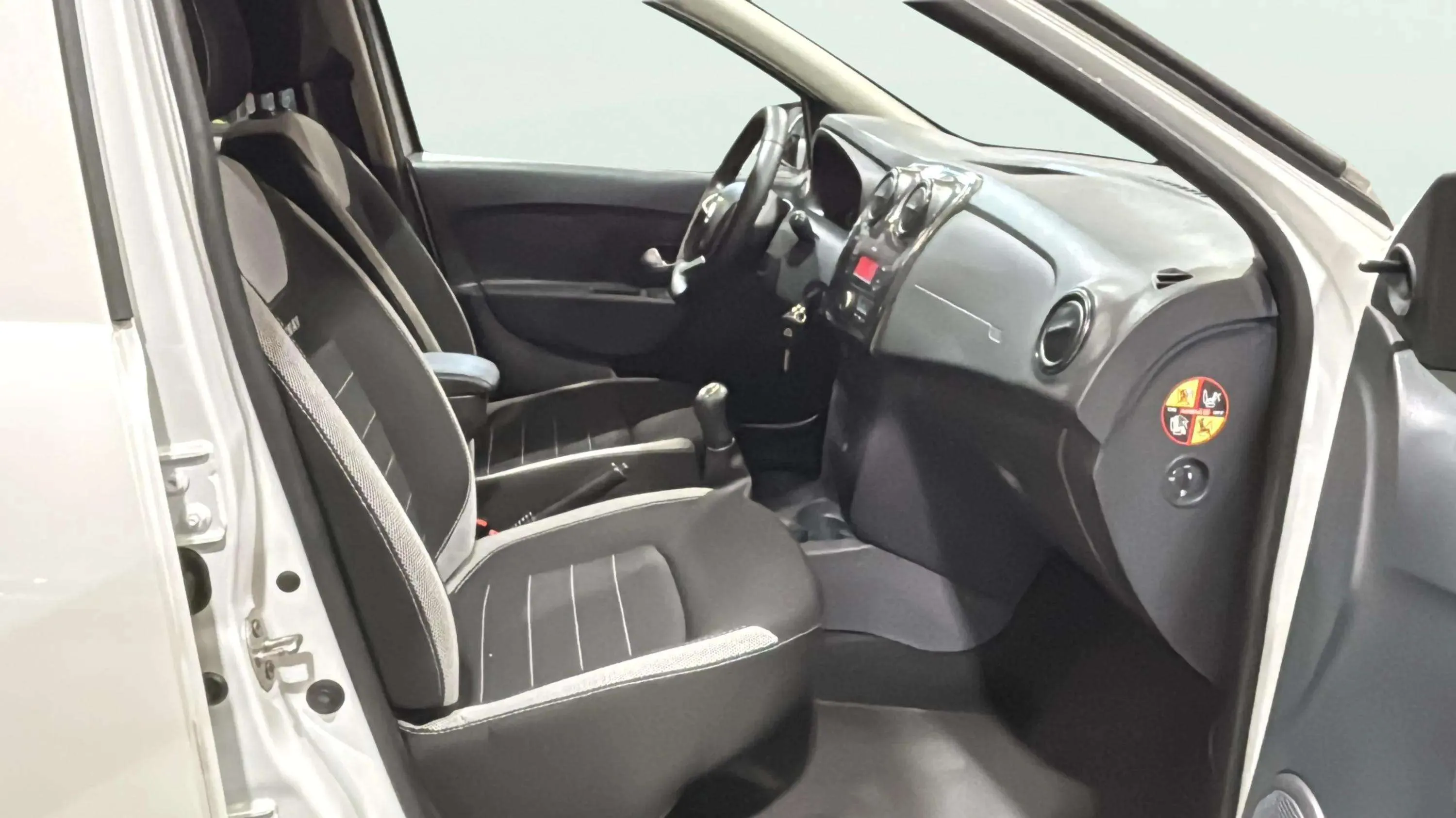 Dacia Sandero Stepway Ambiance TCe - foto 15
