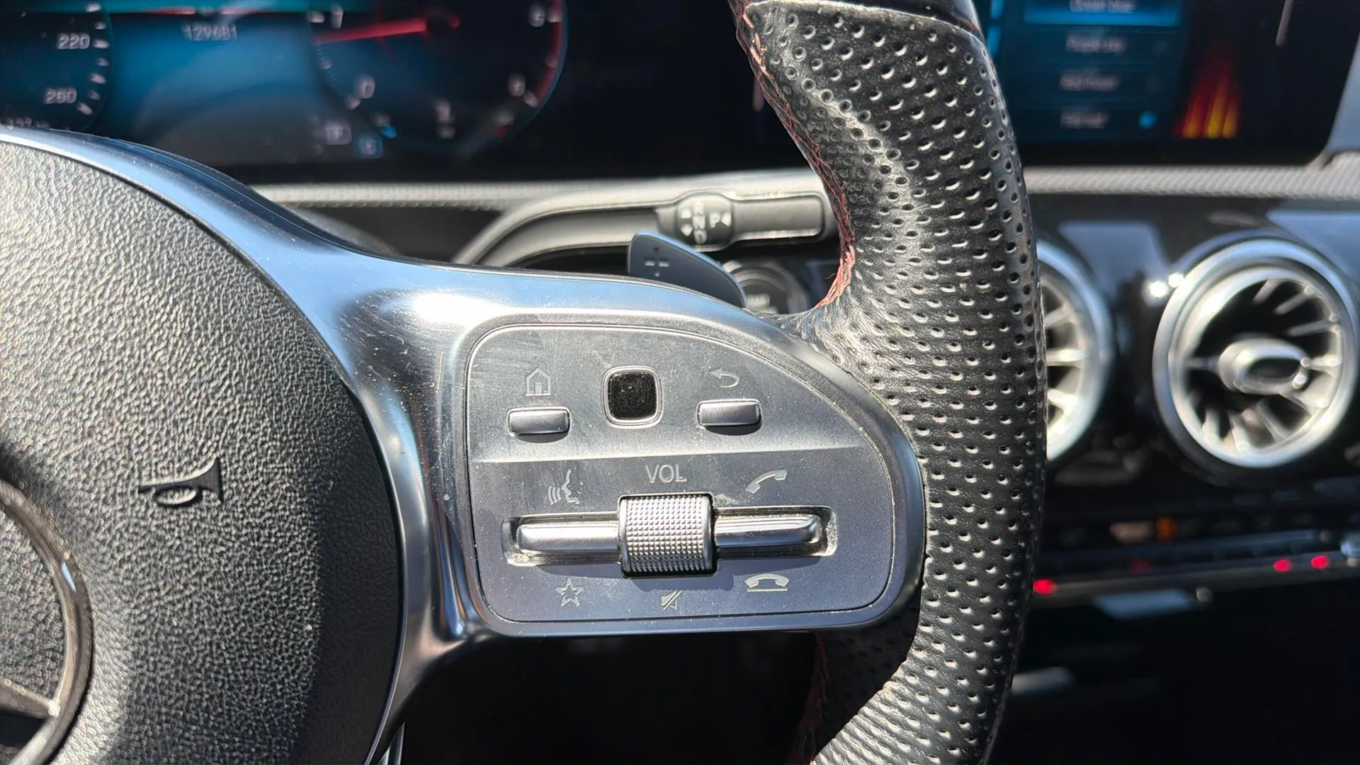 Mercedes-Benz Clase A A 200 d - foto 17