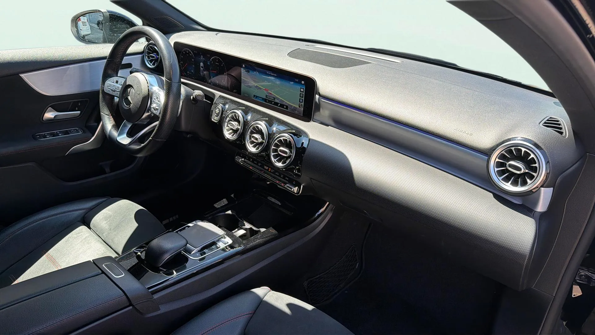 Mercedes-Benz Clase A A 200 d - foto 9