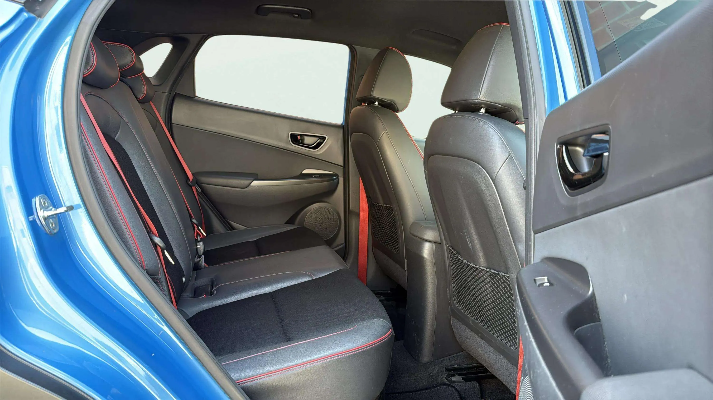 Hyundai Kona 1.6 GDI HEV Tecno Red DCT - foto 11