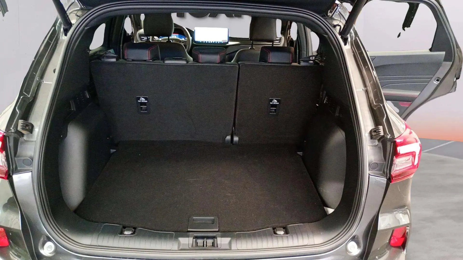 Ford Kuga ST-Line X 2.5 Duratec PHEV - foto 8