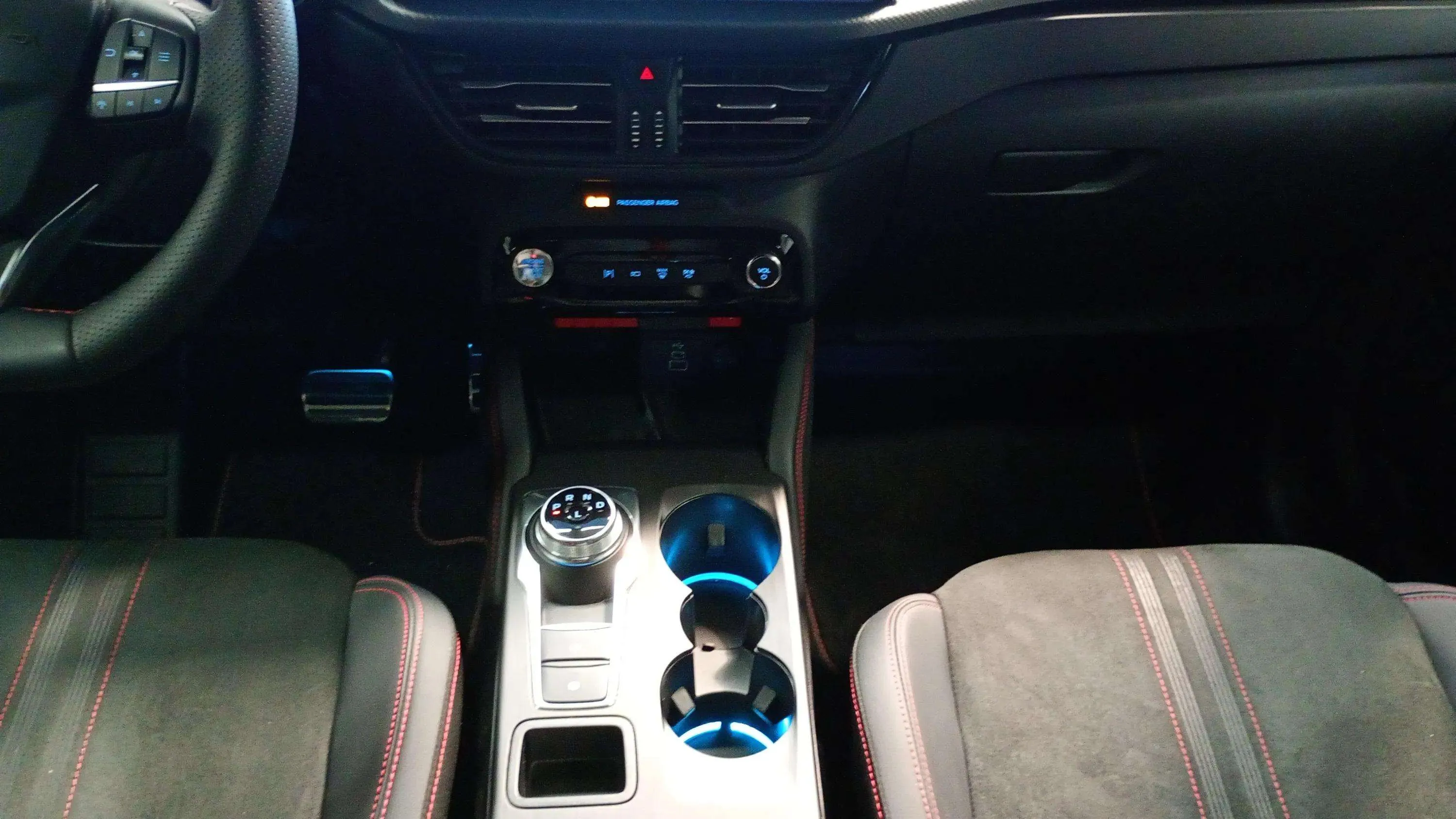 Ford Kuga ST-Line X 2.5 Duratec PHEV - foto 17
