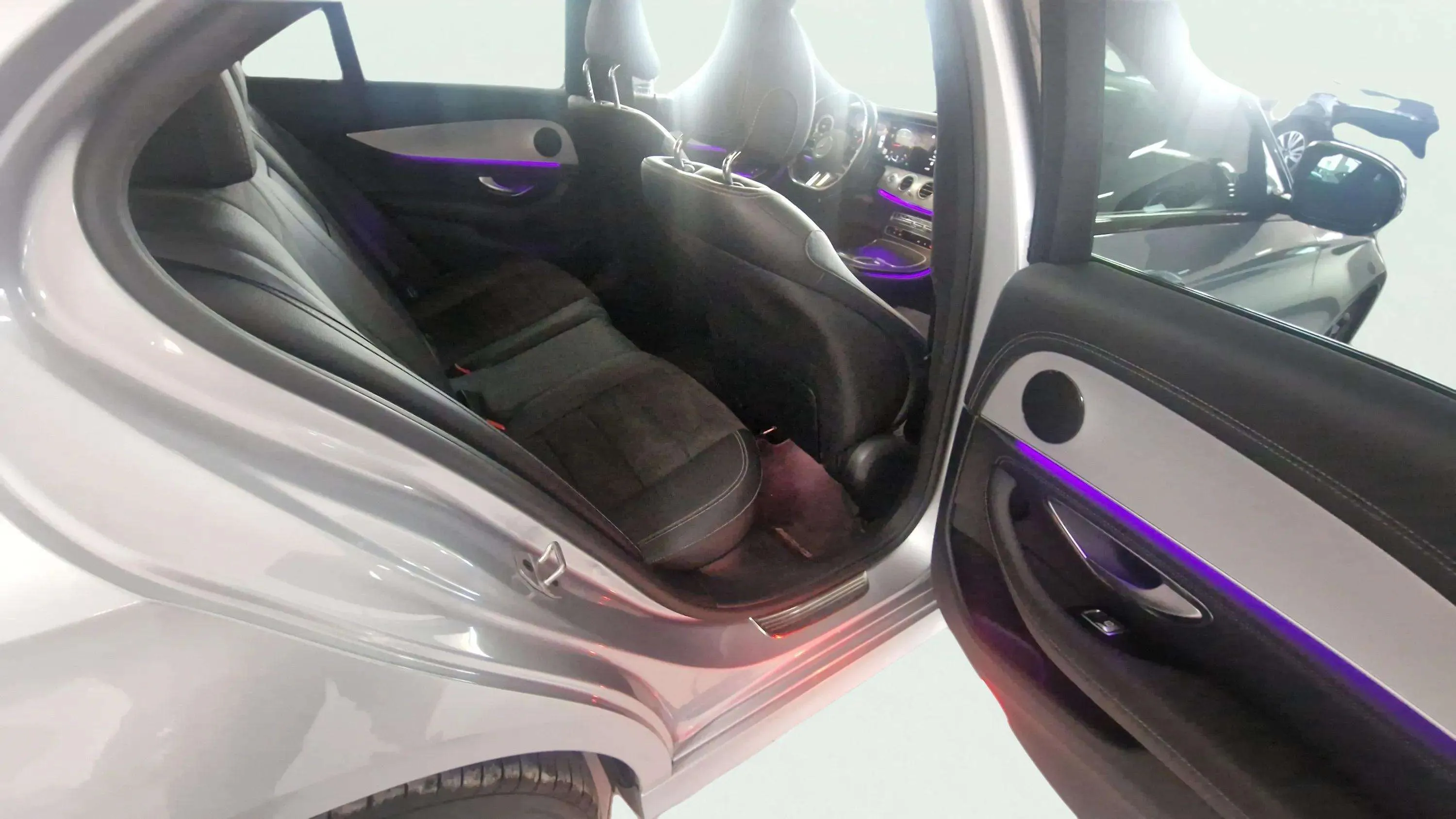 Mercedes-Benz Clase E E 220 d - foto 24