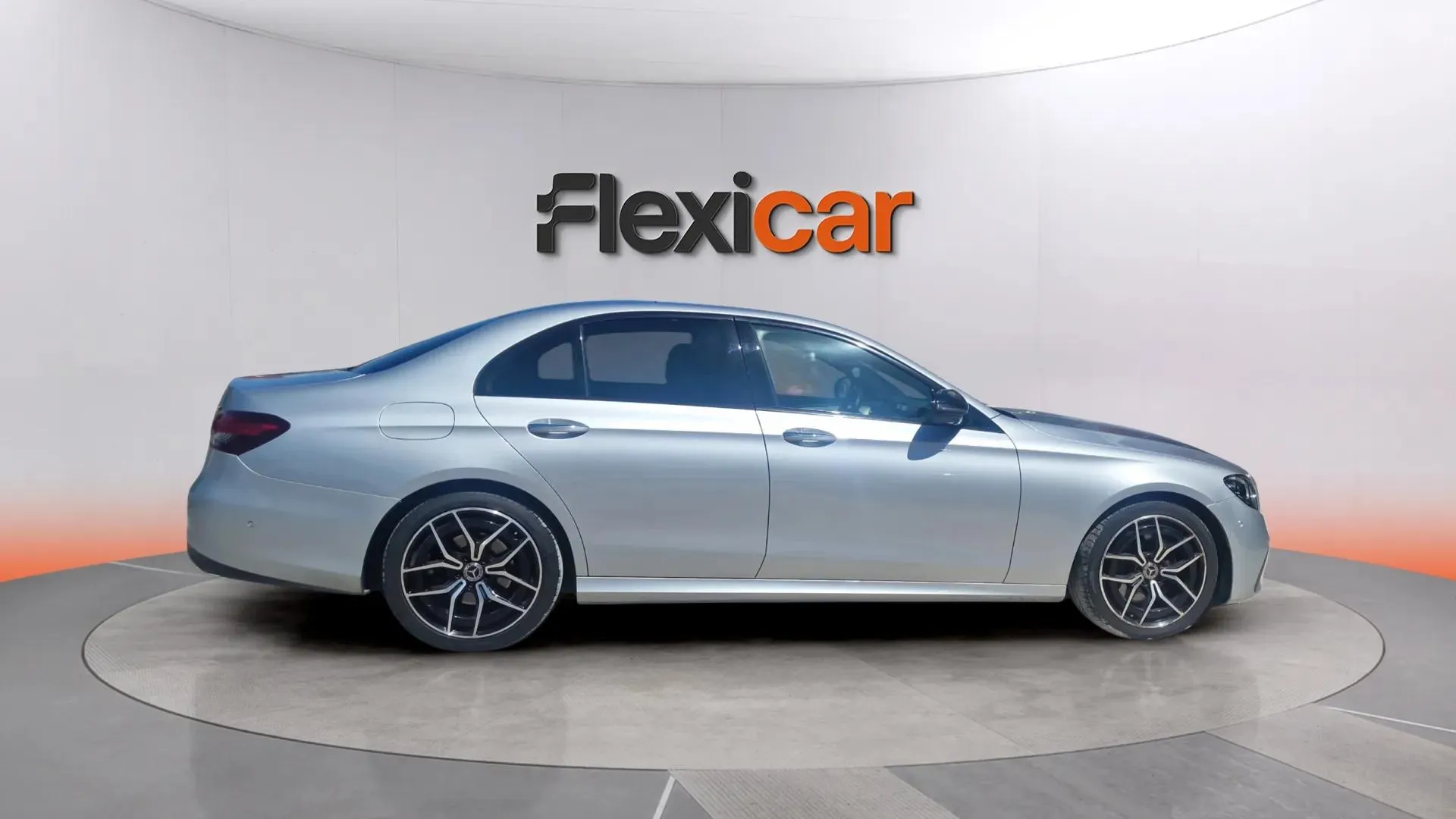 Mercedes-Benz Clase E E 220 d - foto 8