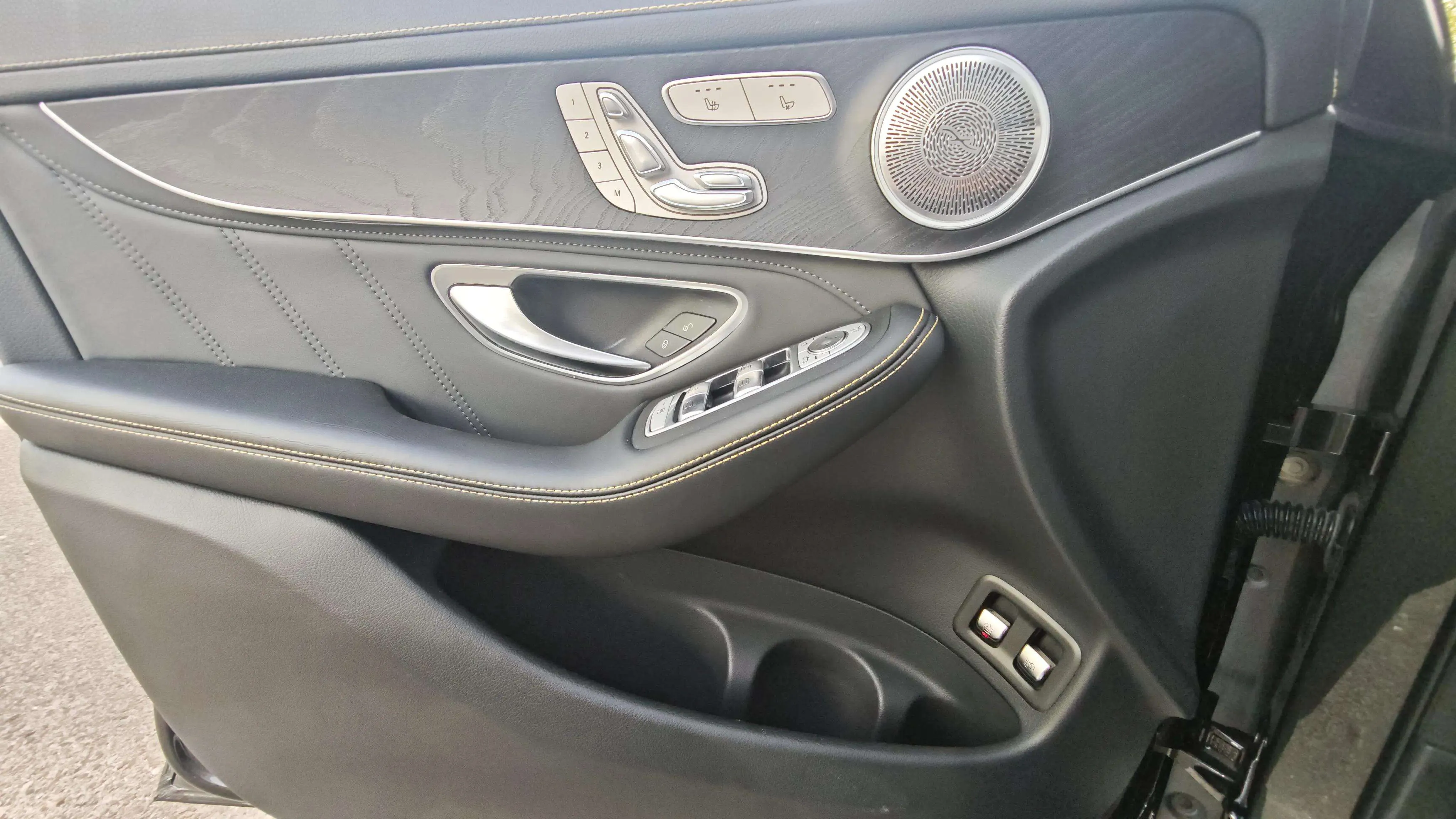 Mercedes-Benz GLC Mercedes-AMG GLC 63 4MATIC+ - foto 19