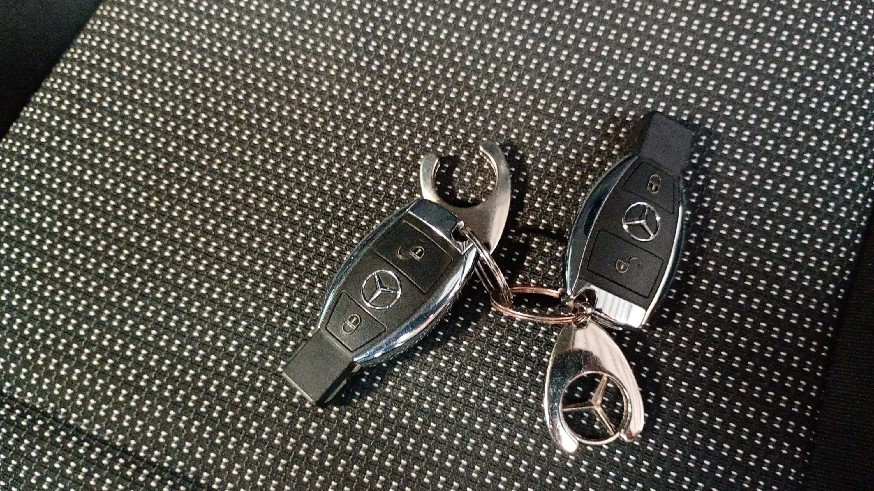 Mercedes-Benz Clase V 220 d Avantgarde Compacto - foto 24