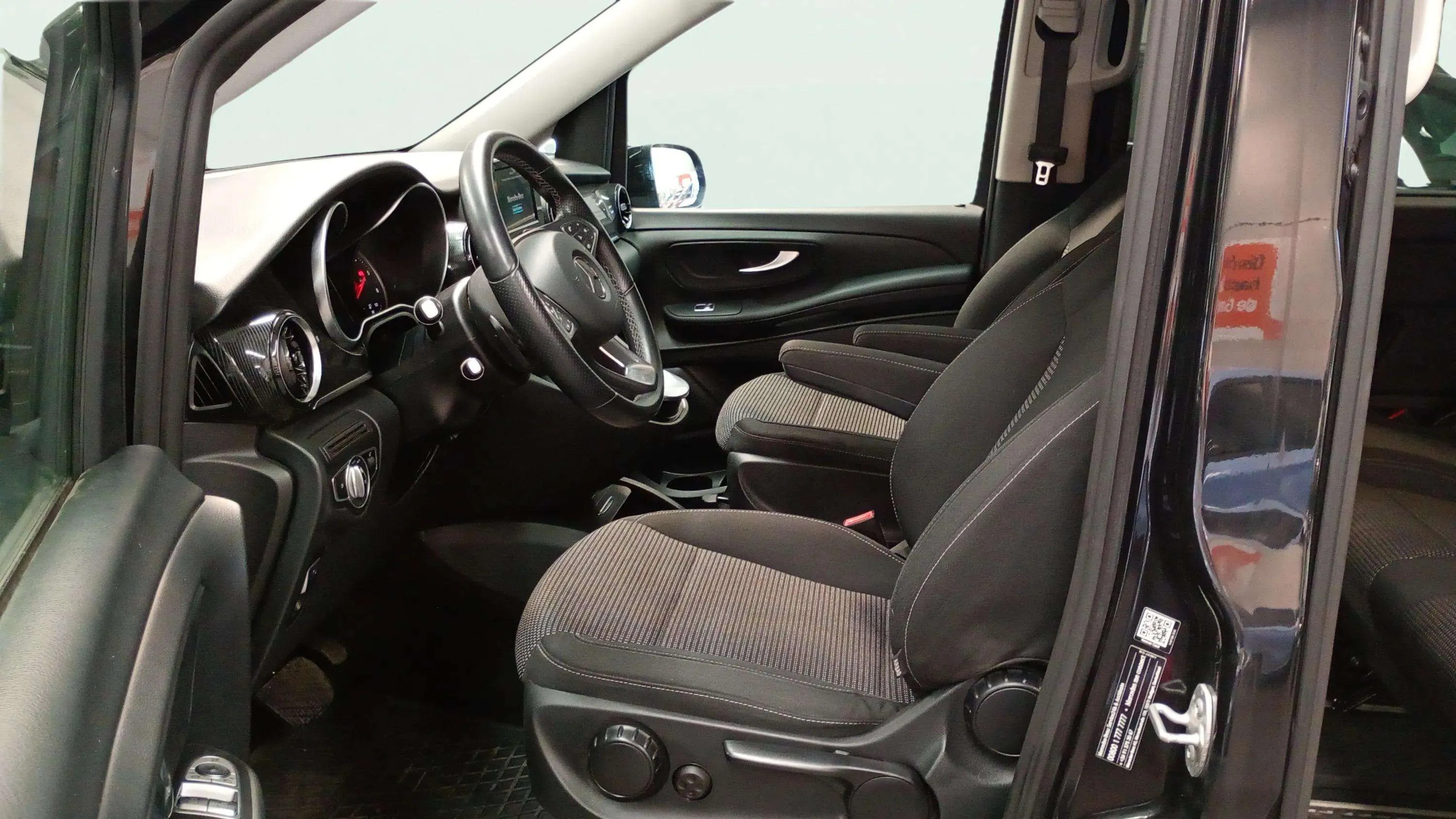 Mercedes-Benz Clase V 220 d Avantgarde Compacto - foto 18