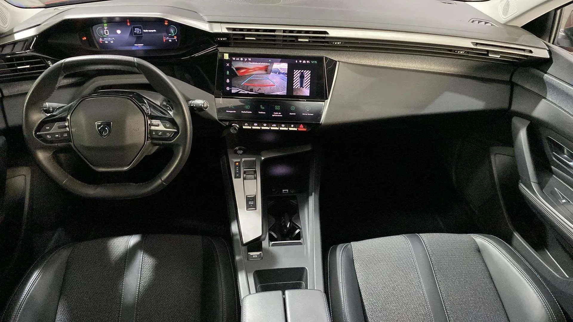 Peugeot 308 Allure BlueHDi 130 EAT8 - foto 11