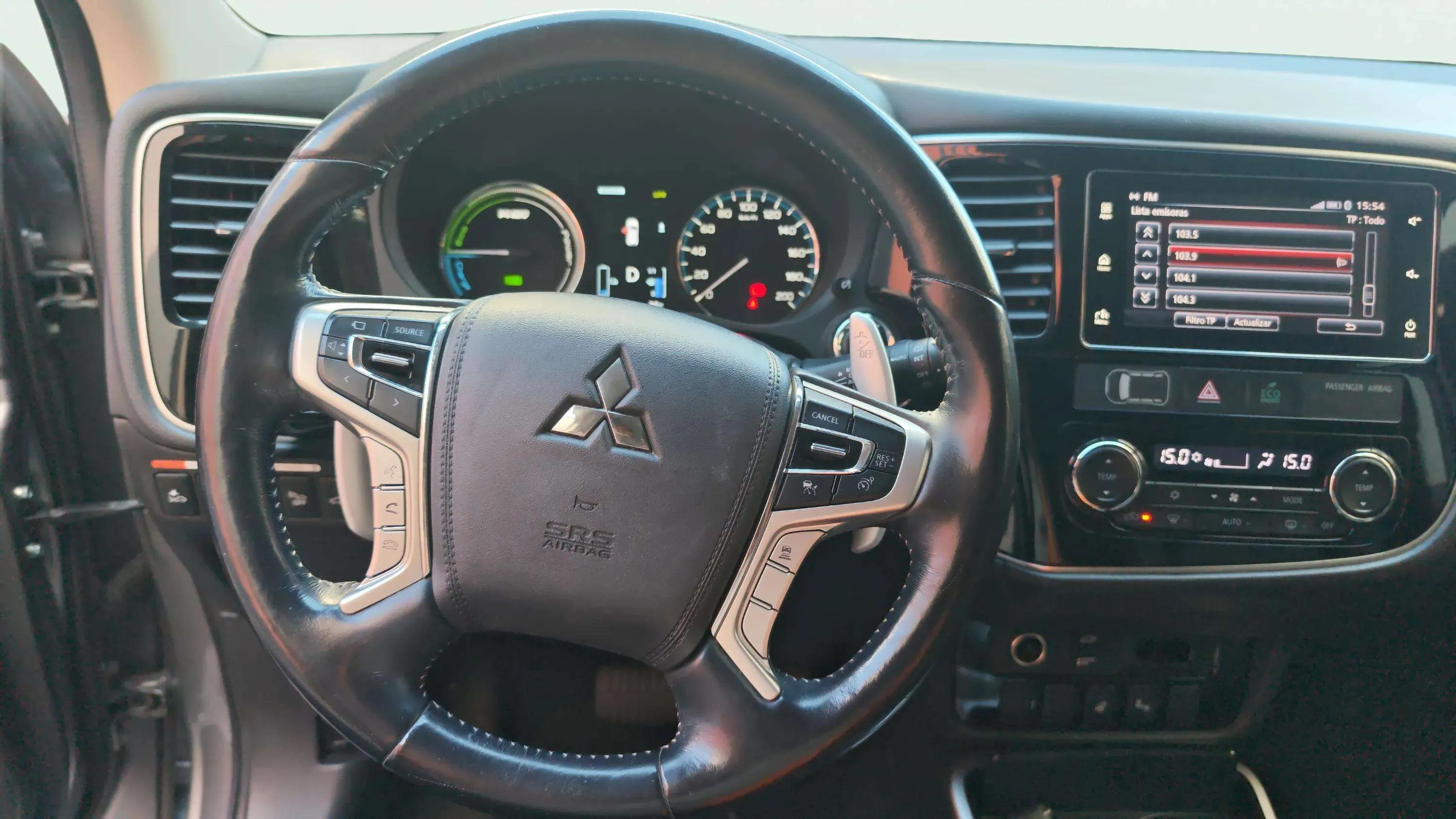 Mitsubishi Outlander 2.0 PHEV Kaiteki 4WD - foto 13
