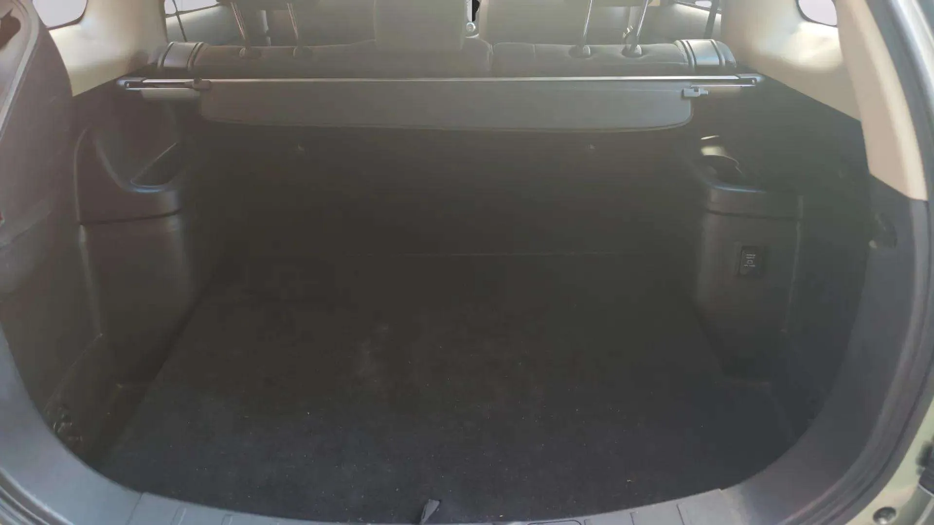 Mitsubishi Outlander 2.0 PHEV Kaiteki 4WD - foto 6