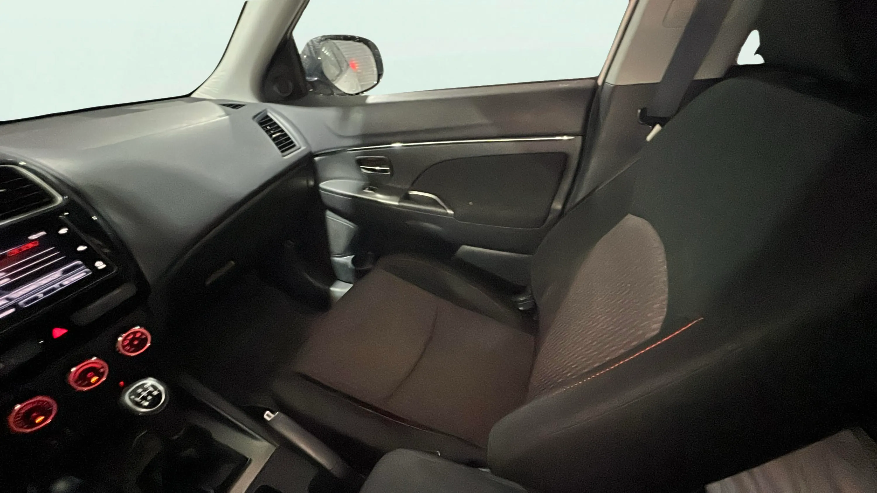 Mitsubishi ASX 160 MPI Kaiteki - foto 11