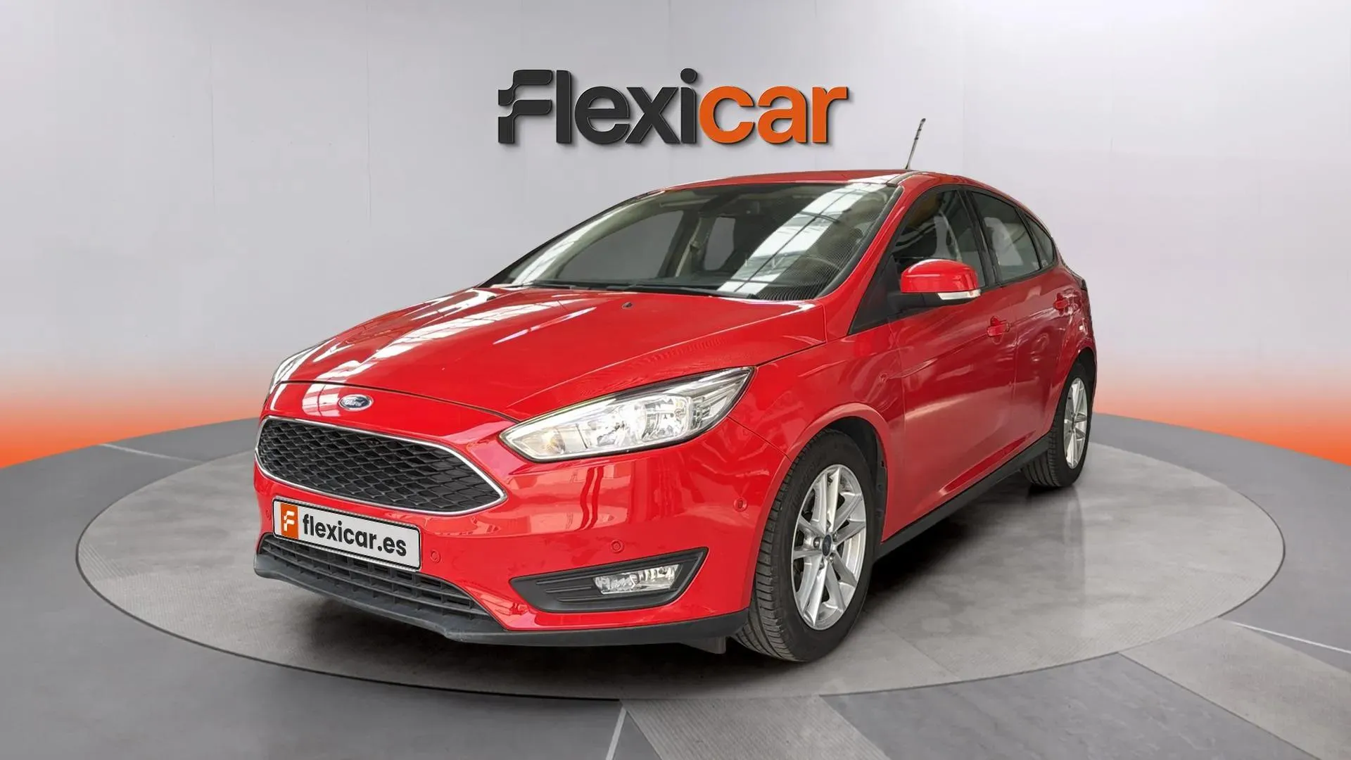 Ford Focus 1.0 EcoBoost Titanium - foto 2