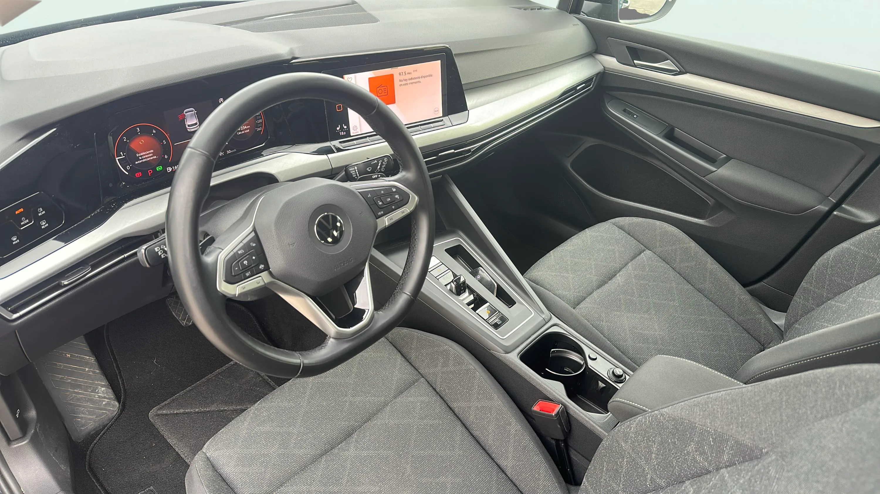 Volkswagen Golf Advance 2.0 TDI DSG - foto 9