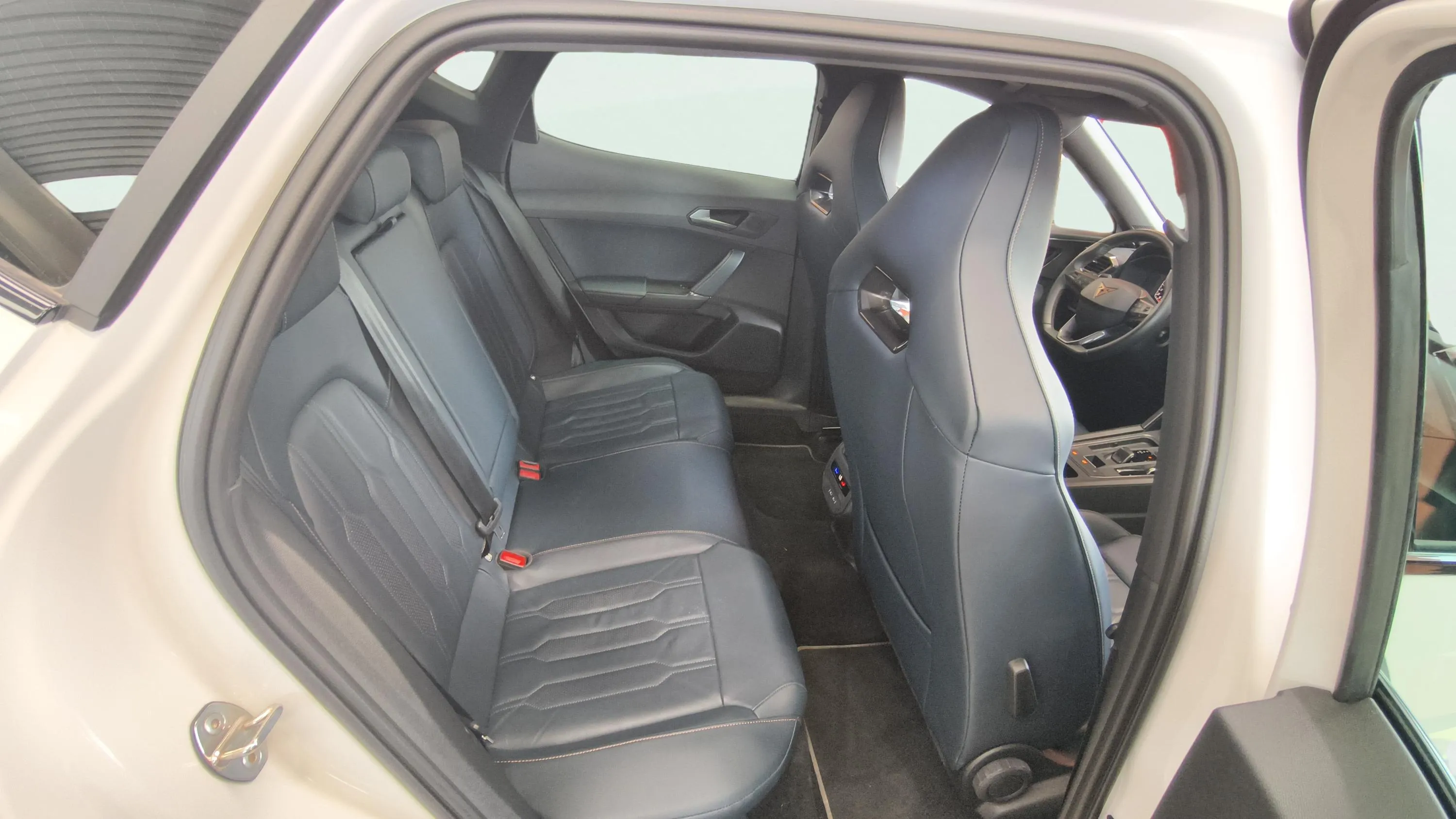 Cupra Formentor 1.5 TSI DSG - foto 13