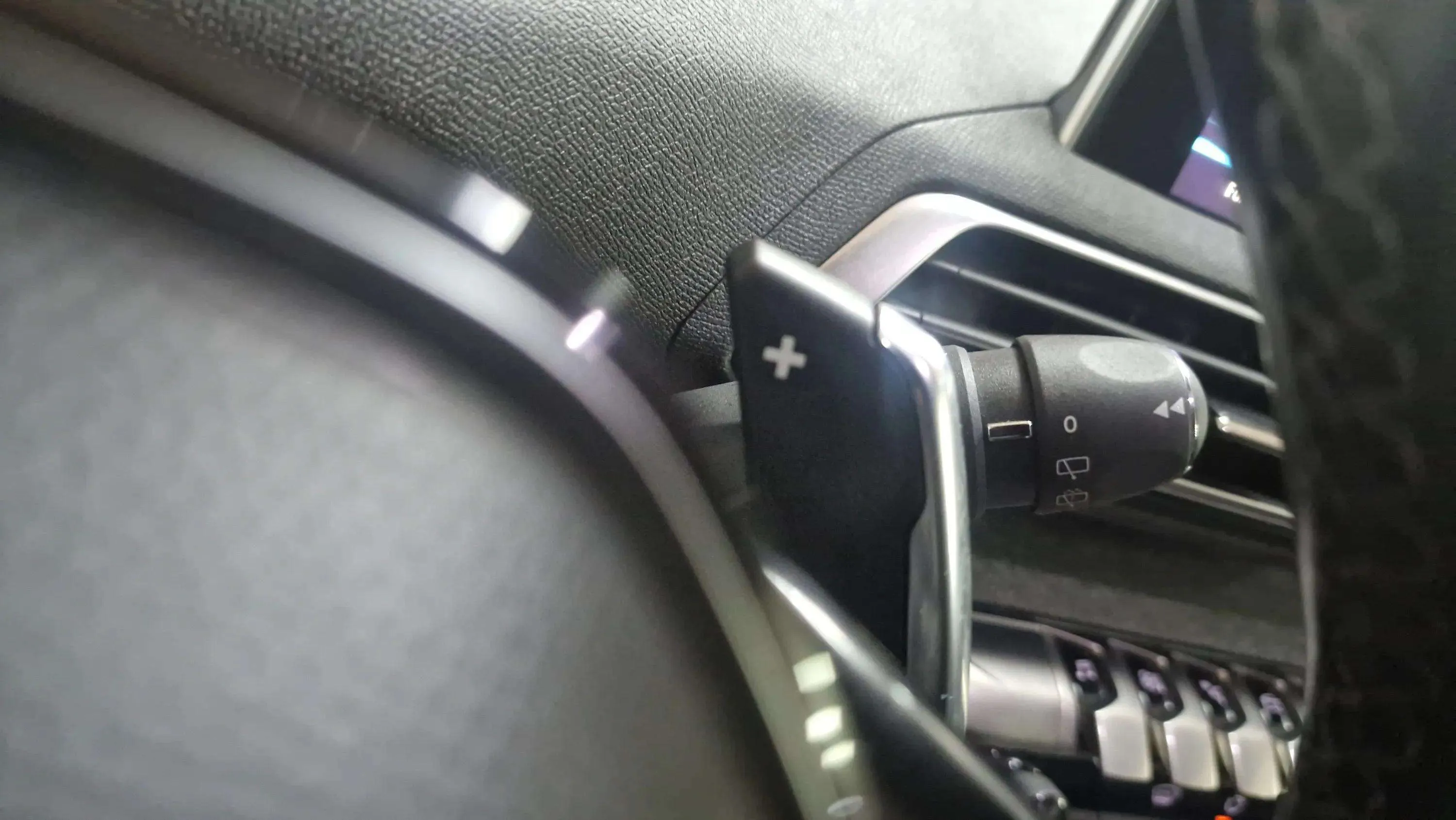 Peugeot 3008 1.2 PureTech Active EAT8 - foto 16