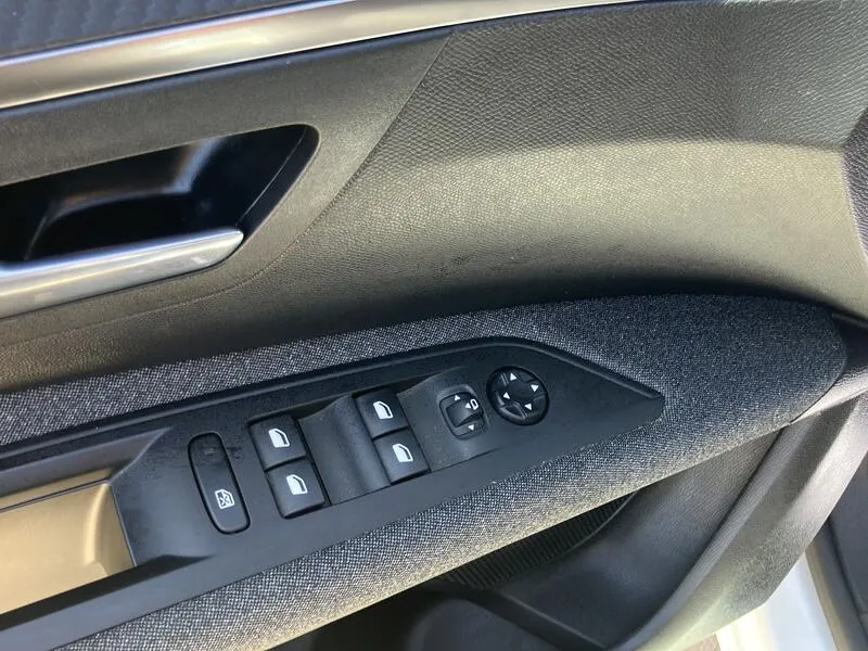 Peugeot 3008 1.2 PureTech Active Pack - foto 35