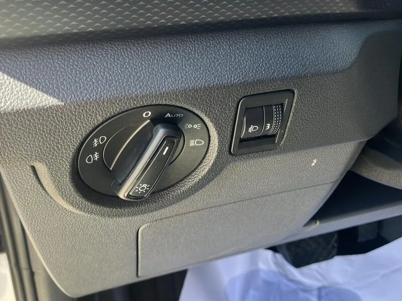 Volkswagen T-Cross 1.0 TSI Advance - foto 38