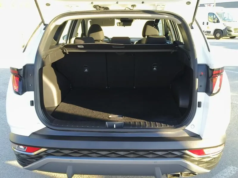 Hyundai Tucson 1.6 CRDi Maxx - foto 39