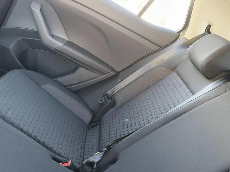 Volkswagen T-Cross 1.0 TSI Advance - foto 34