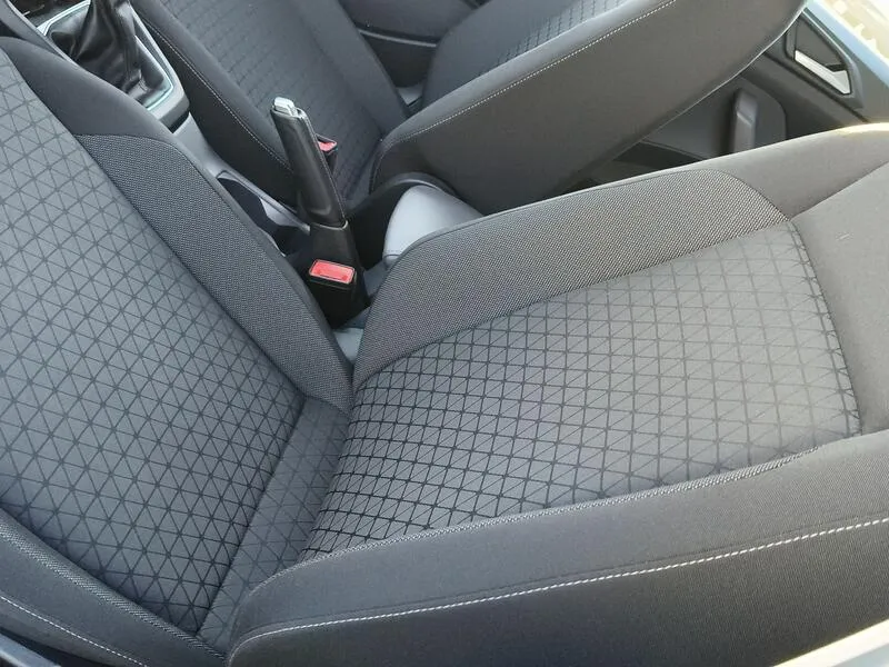 Volkswagen T-Cross 1.0 TSI Advance - foto 32