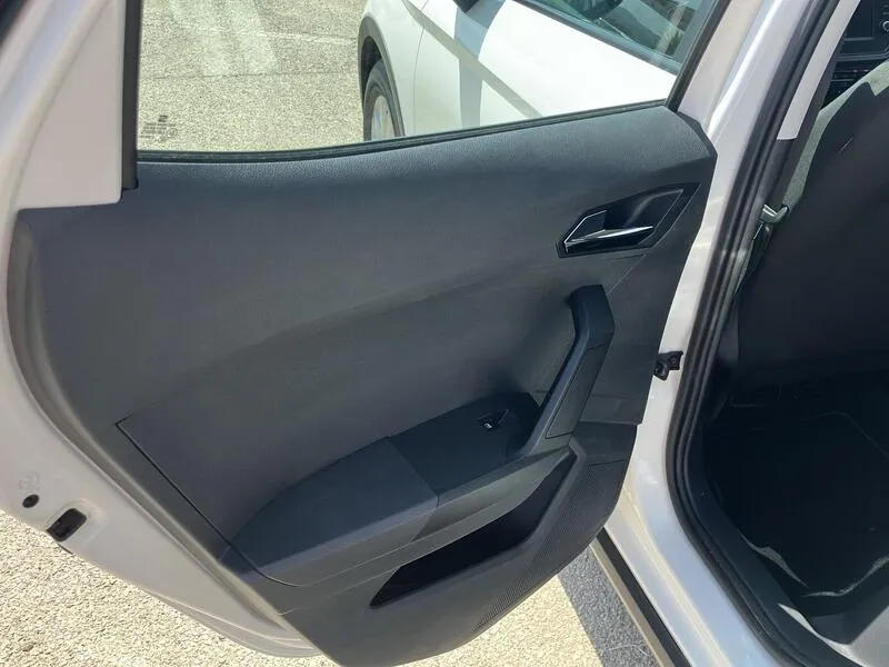 SEAT Arona 1.0 TSI Style Edition - foto 13