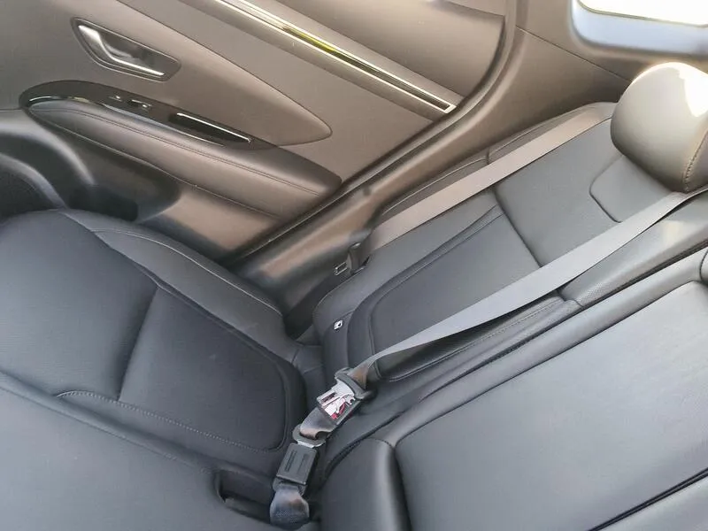 Hyundai Tucson 1.6 T-GDi Style - foto 32
