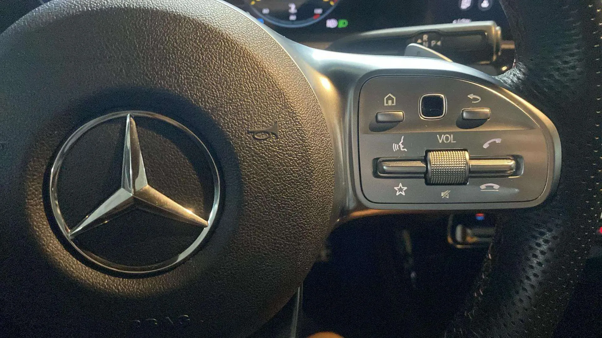 Mercedes-Benz CLA 200 D DCT - foto 12
