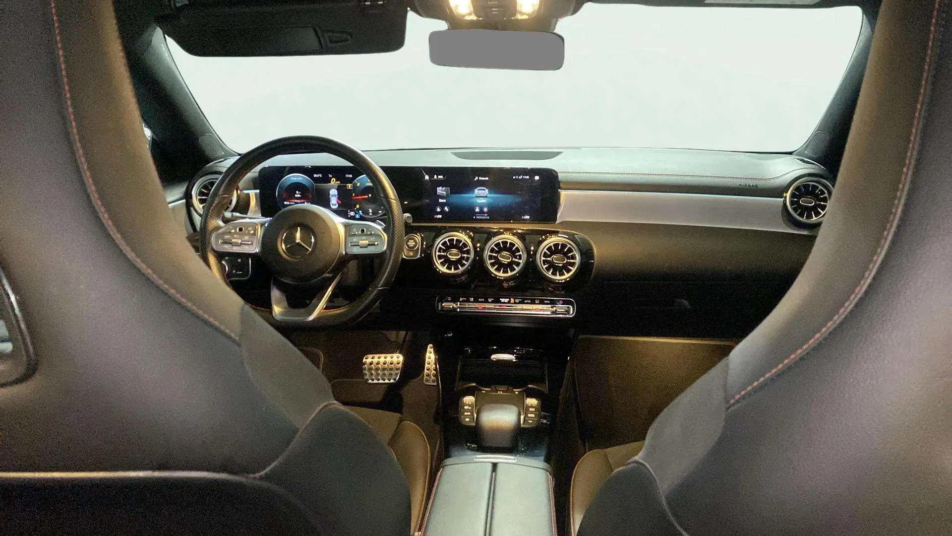 Mercedes-Benz CLA 200 D DCT - foto 25