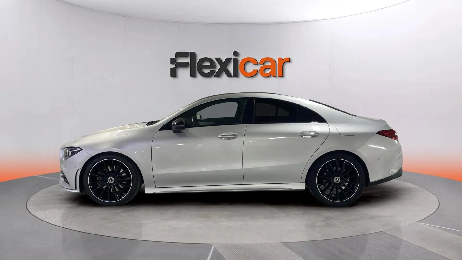 Mercedes-Benz CLA 200 D DCT - foto 4