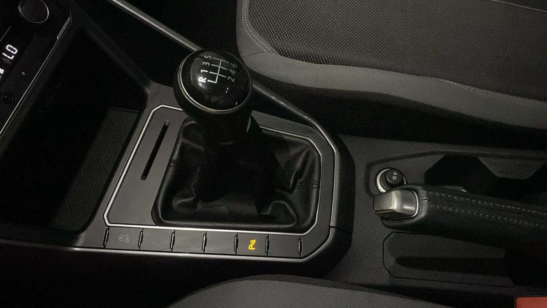 Volkswagen Polo 1.0 - foto 18