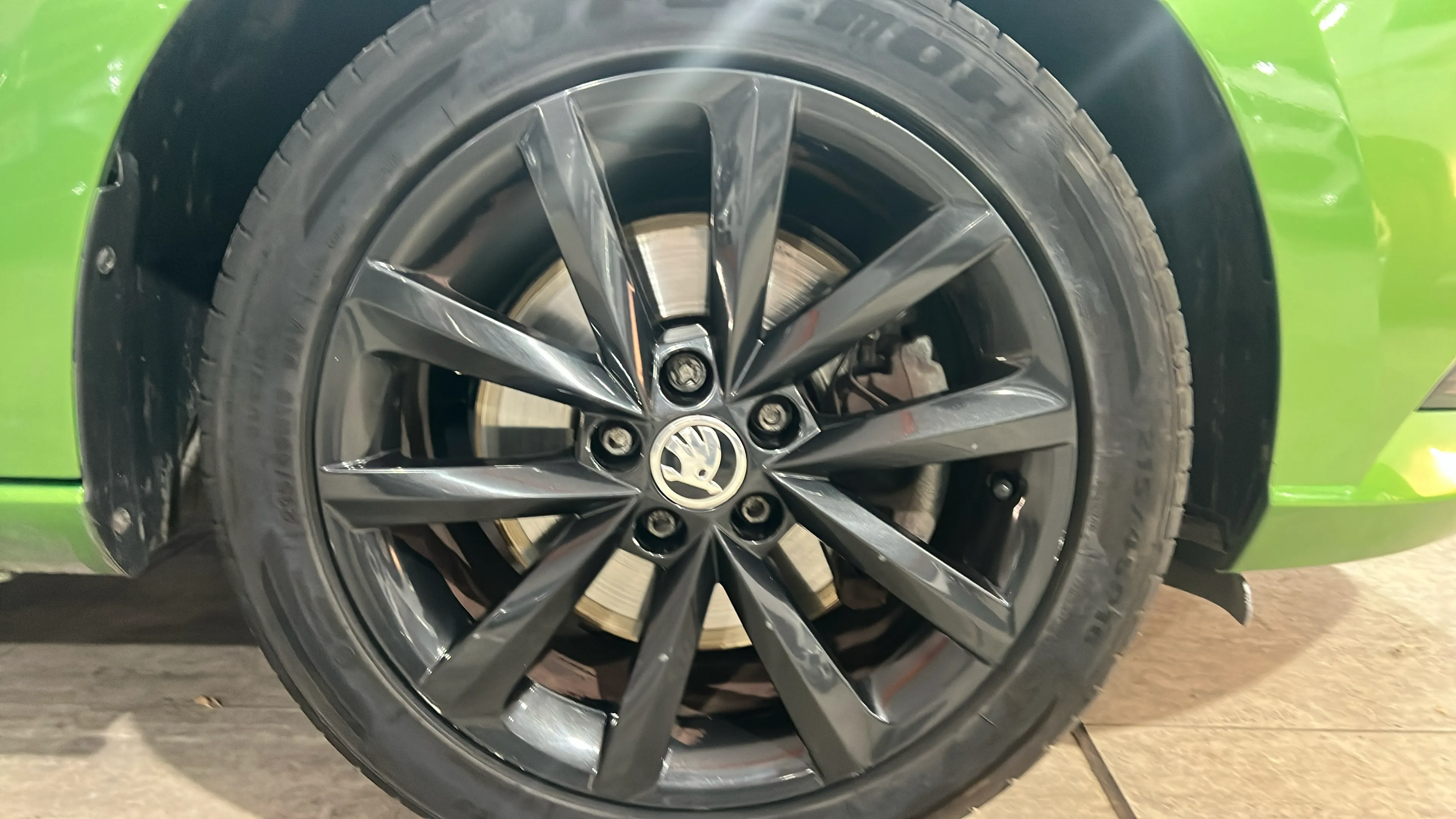Škoda Fabia 1.0 TSI Ambition - foto 18