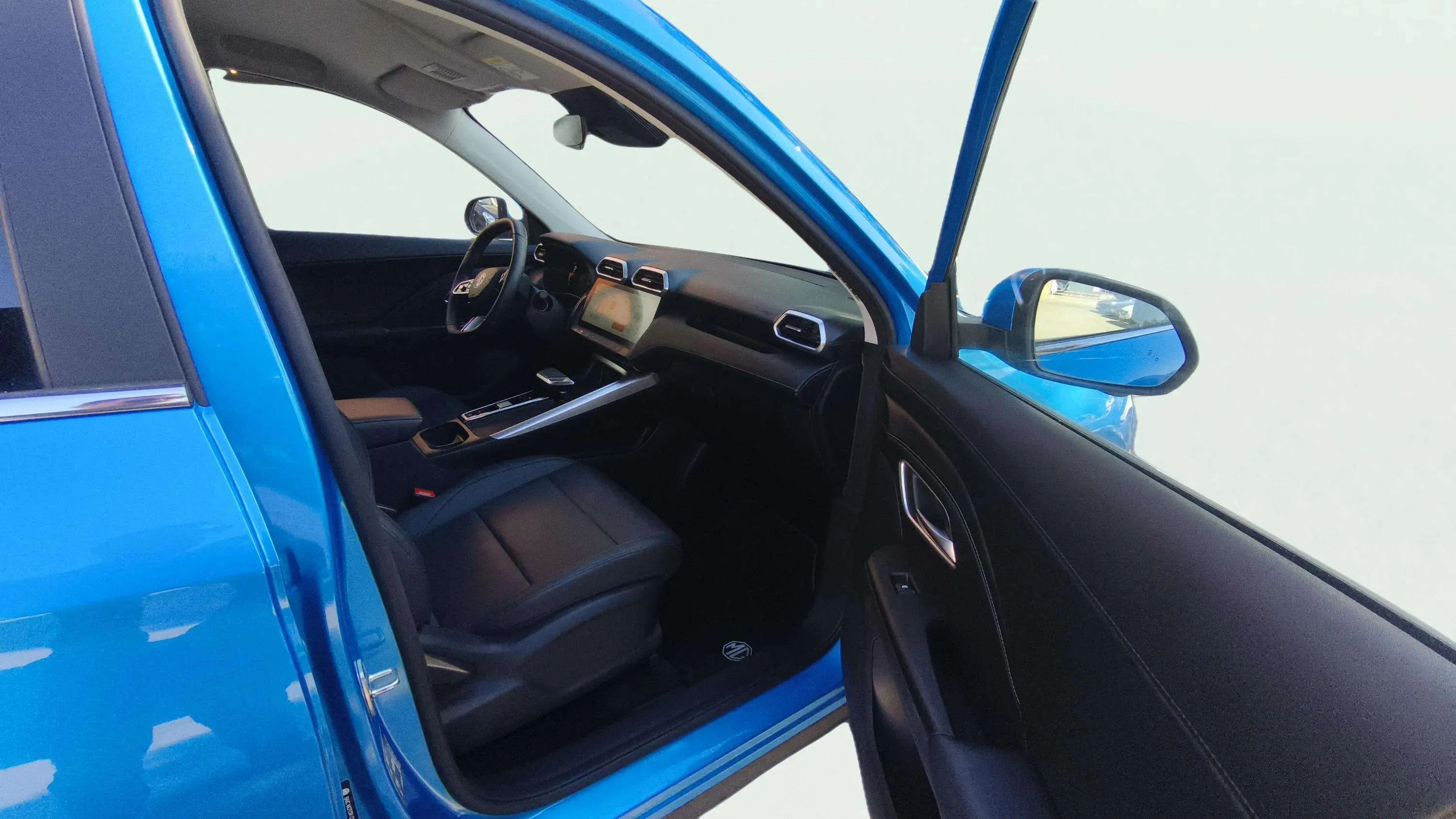 MG ZS Hybrid+ Luxury - foto 15