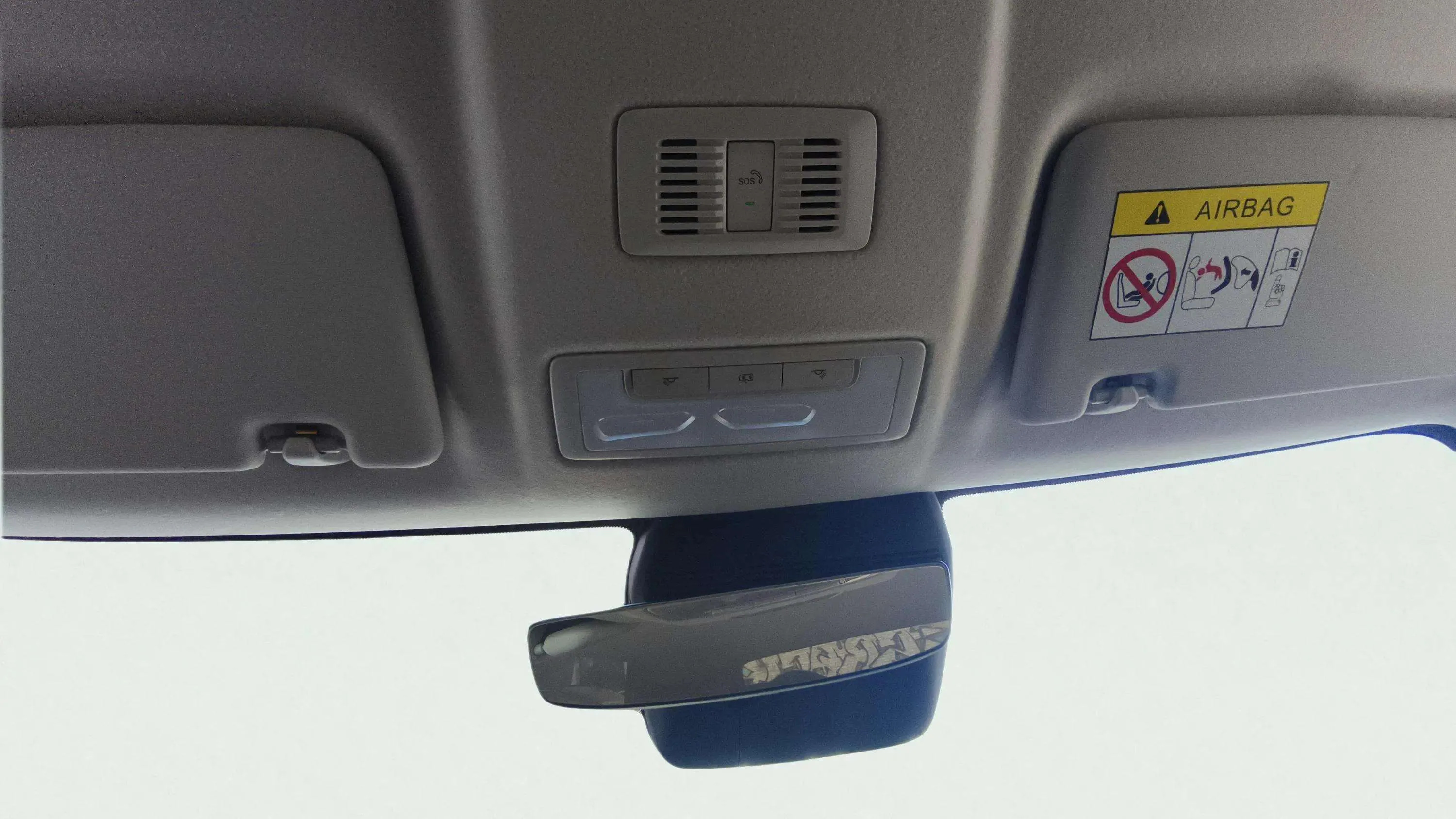 MG ZS Hybrid+ Luxury - foto 28