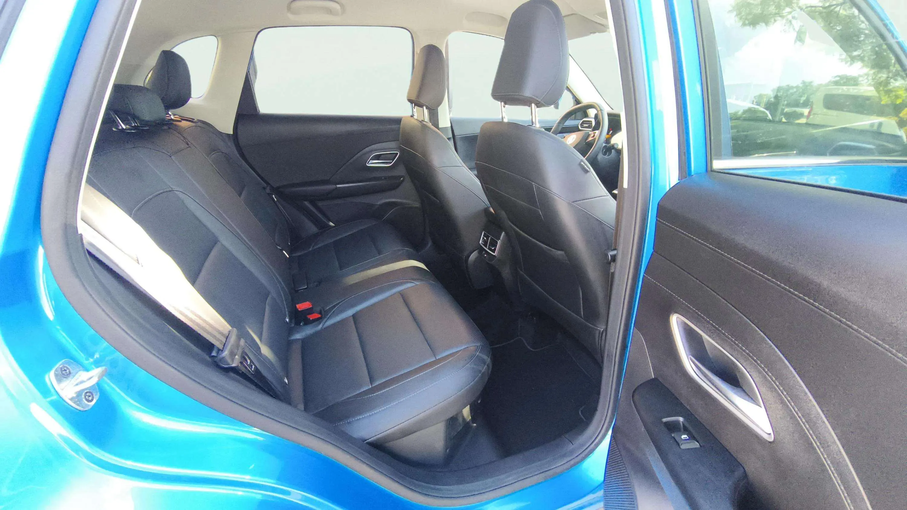 MG ZS Hybrid+ Luxury - foto 16