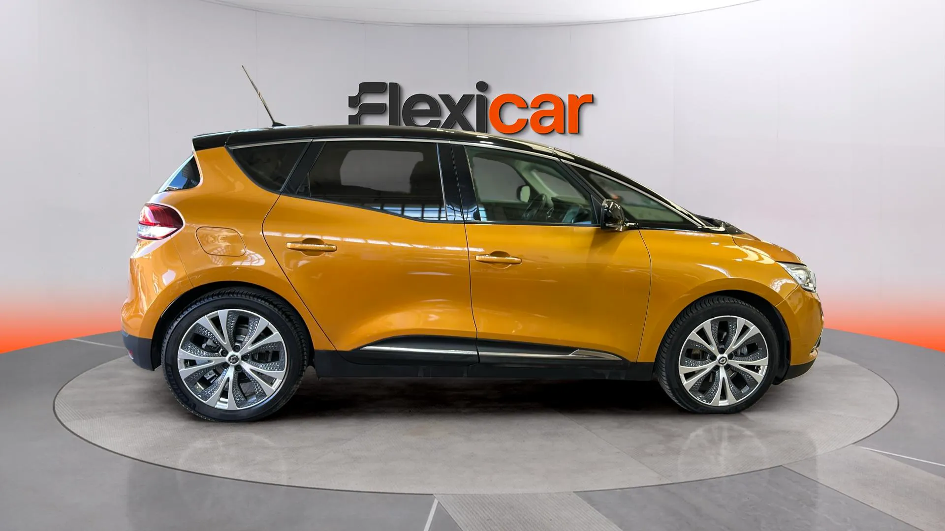 Renault Scénic Intens Energy TCe - foto 8