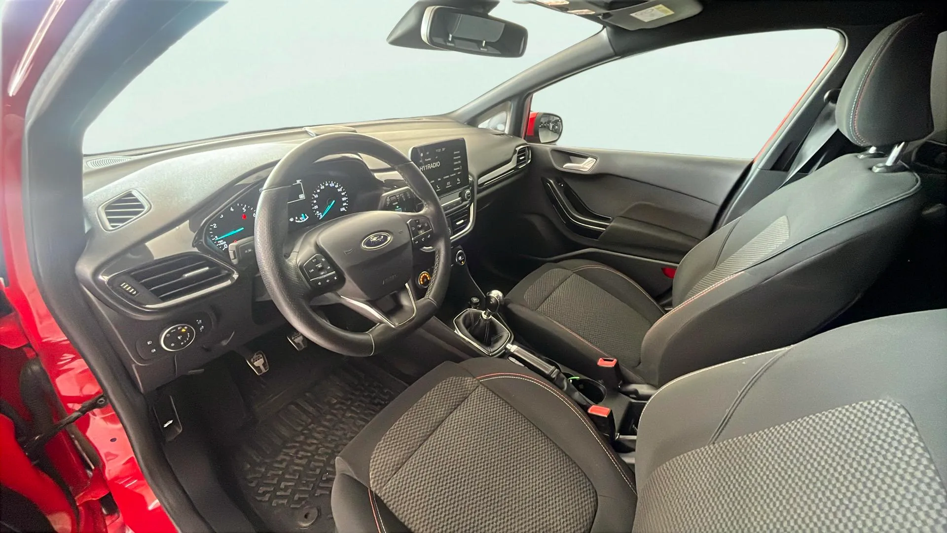 Ford Fiesta 1.0 EcoBoost ST-Line - foto 31