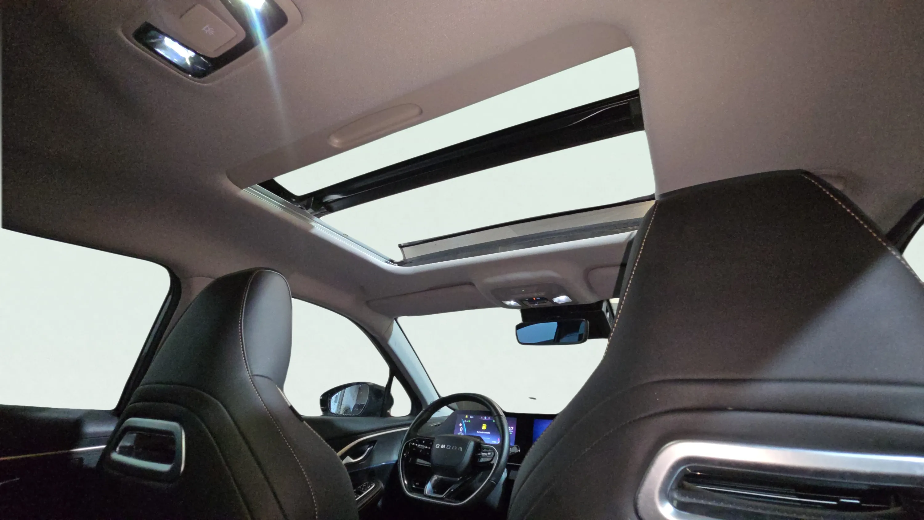 Omoda 5 1.6 T-GDi DCT Premium - foto 23