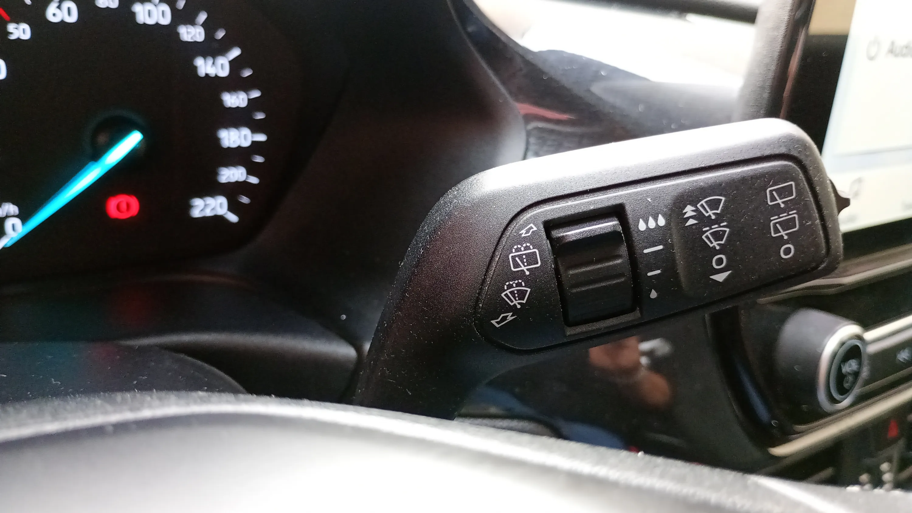 Ford Puma 1.0 EcoBoost Titanium Design MHEV - foto 24