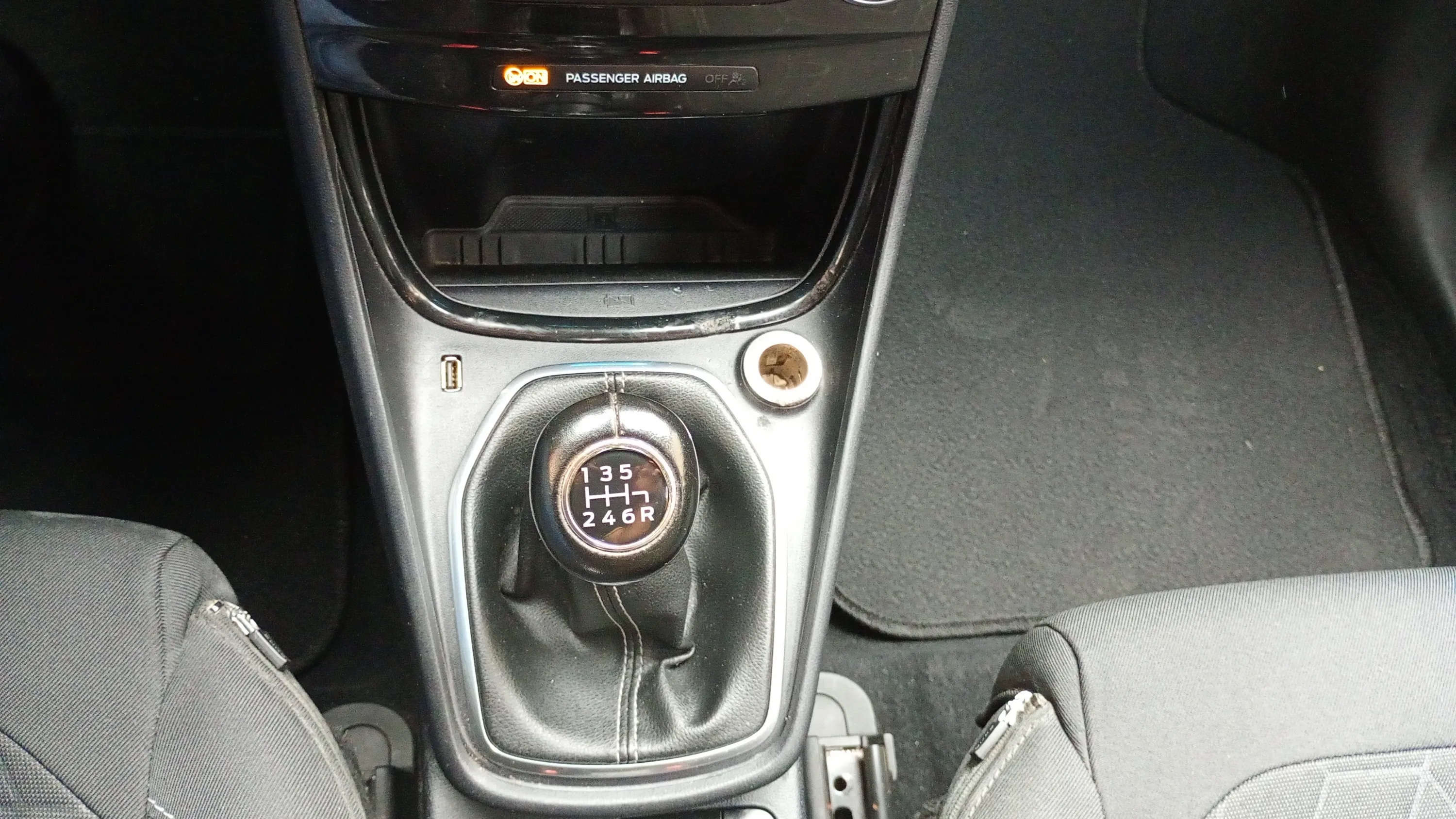 Ford Puma 1.0 EcoBoost Titanium Design MHEV - foto 11