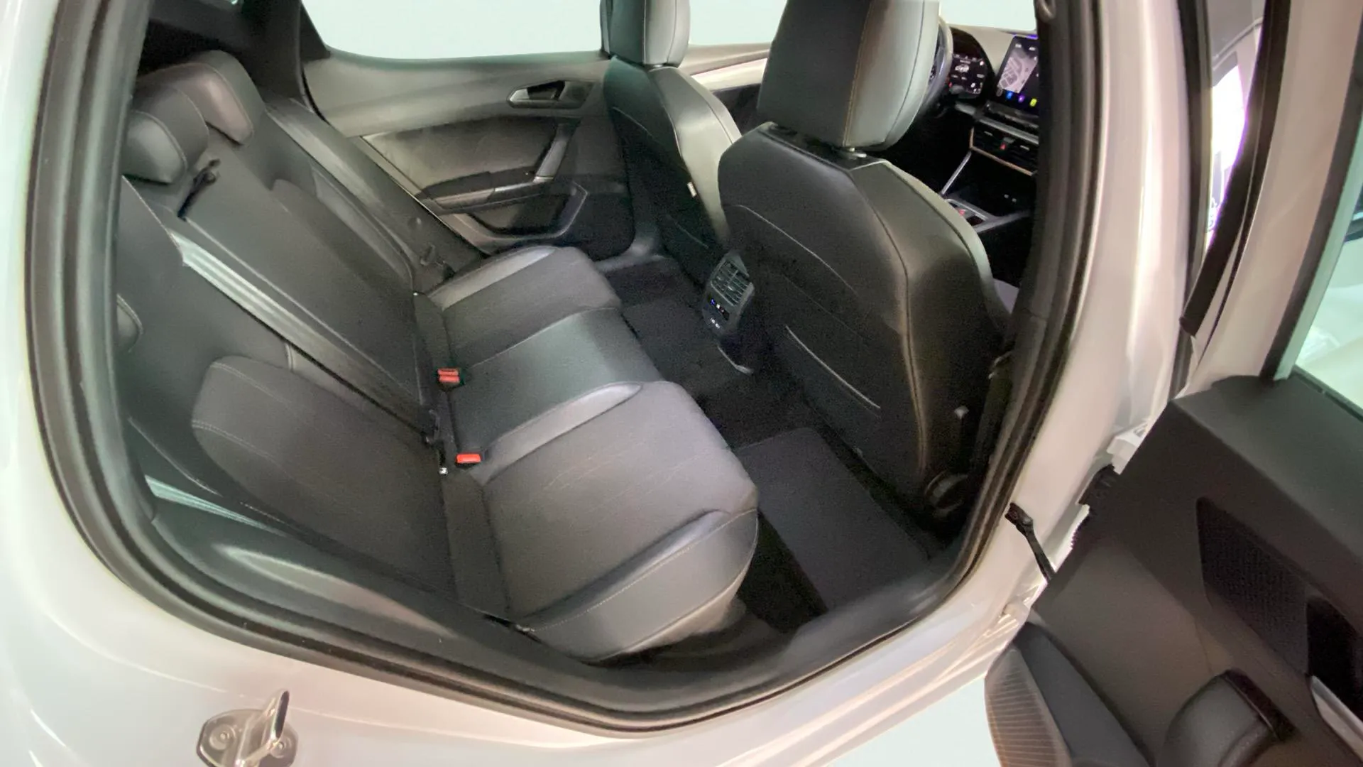 Cupra León 1.5 eTSI DSG - foto 10