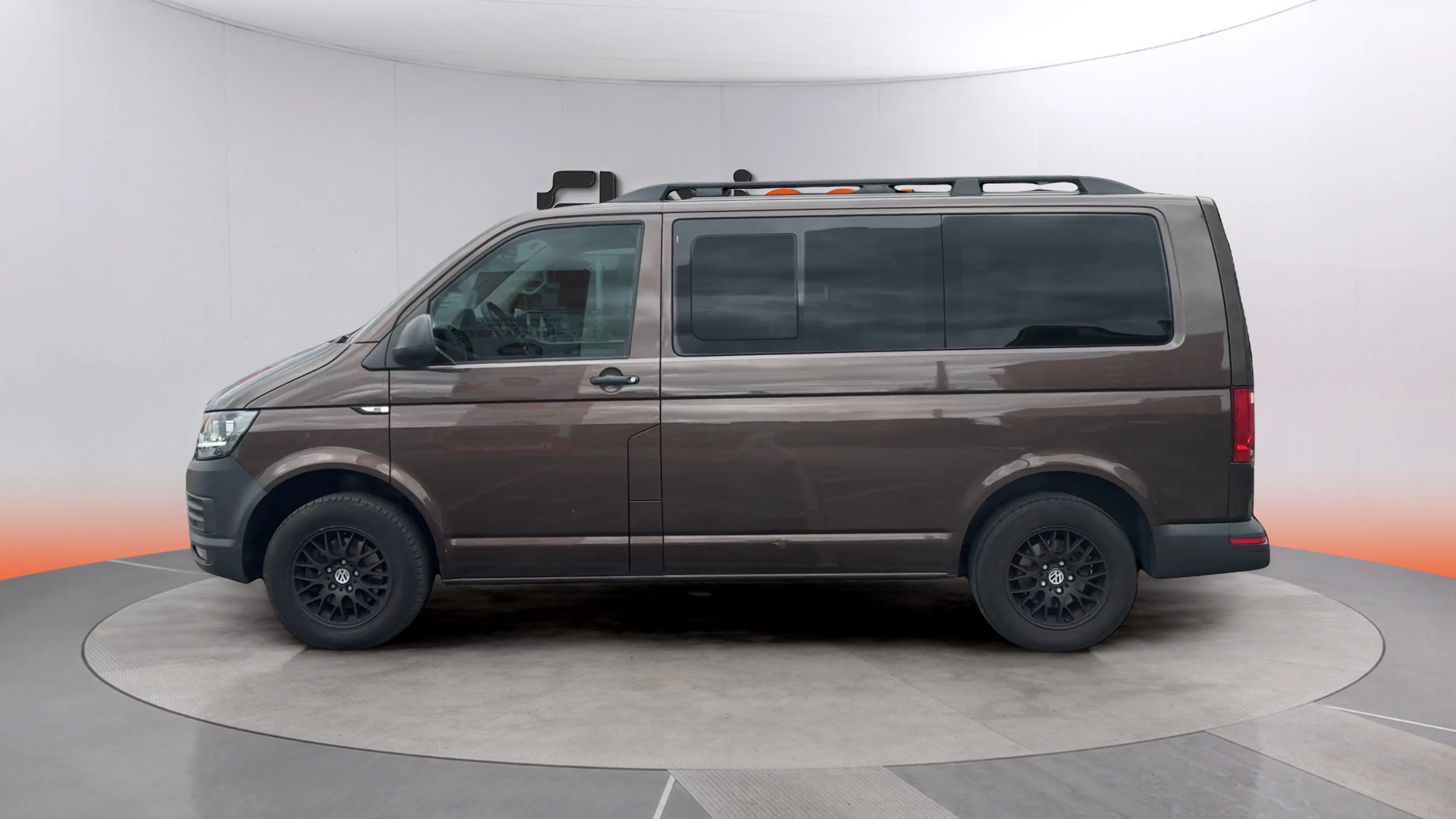 Volkswagen Caravelle Trendline Corto 2.0 TDI BMT - foto 4