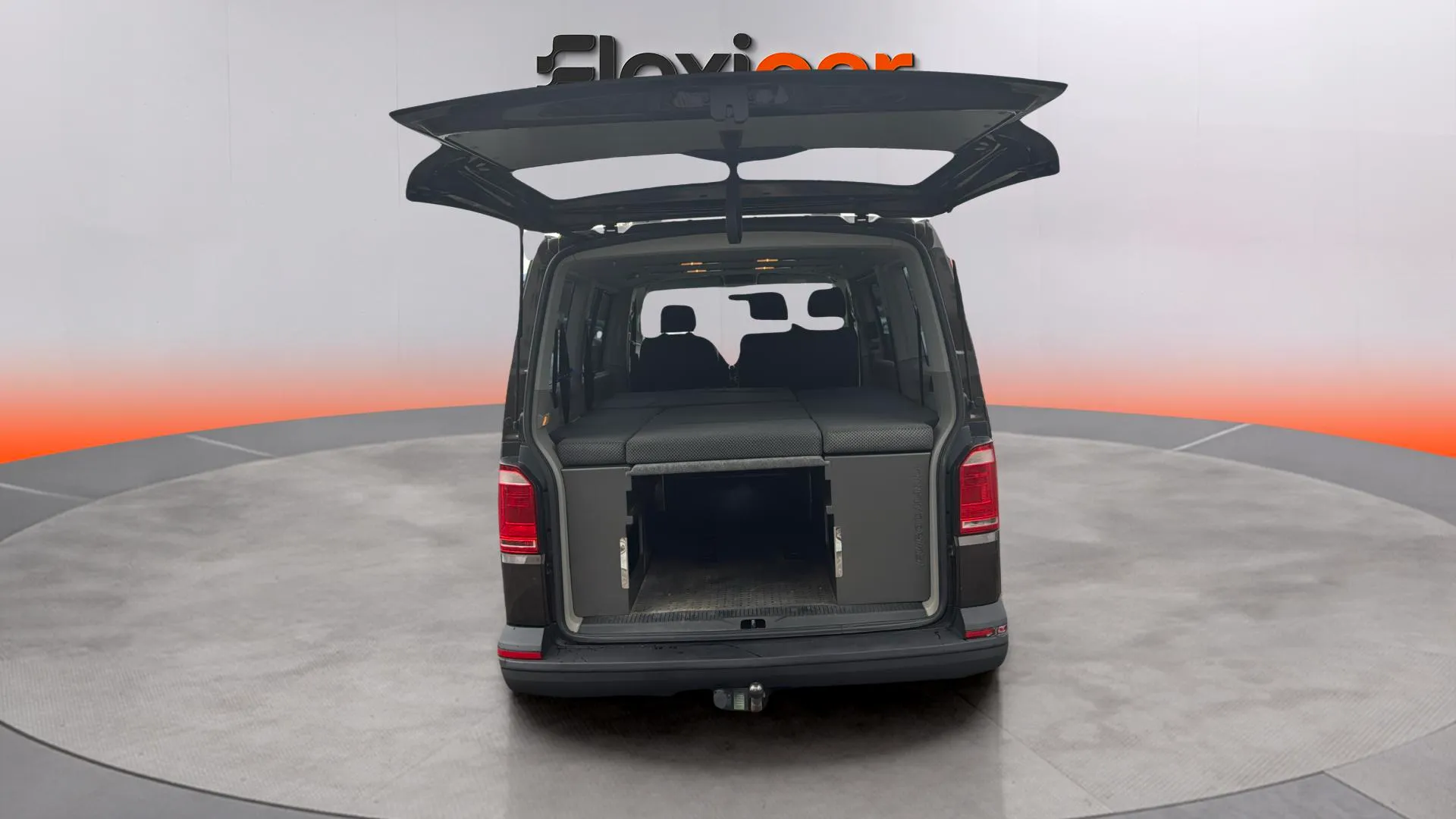 Volkswagen Caravelle Trendline Corto 2.0 TDI BMT - foto 9