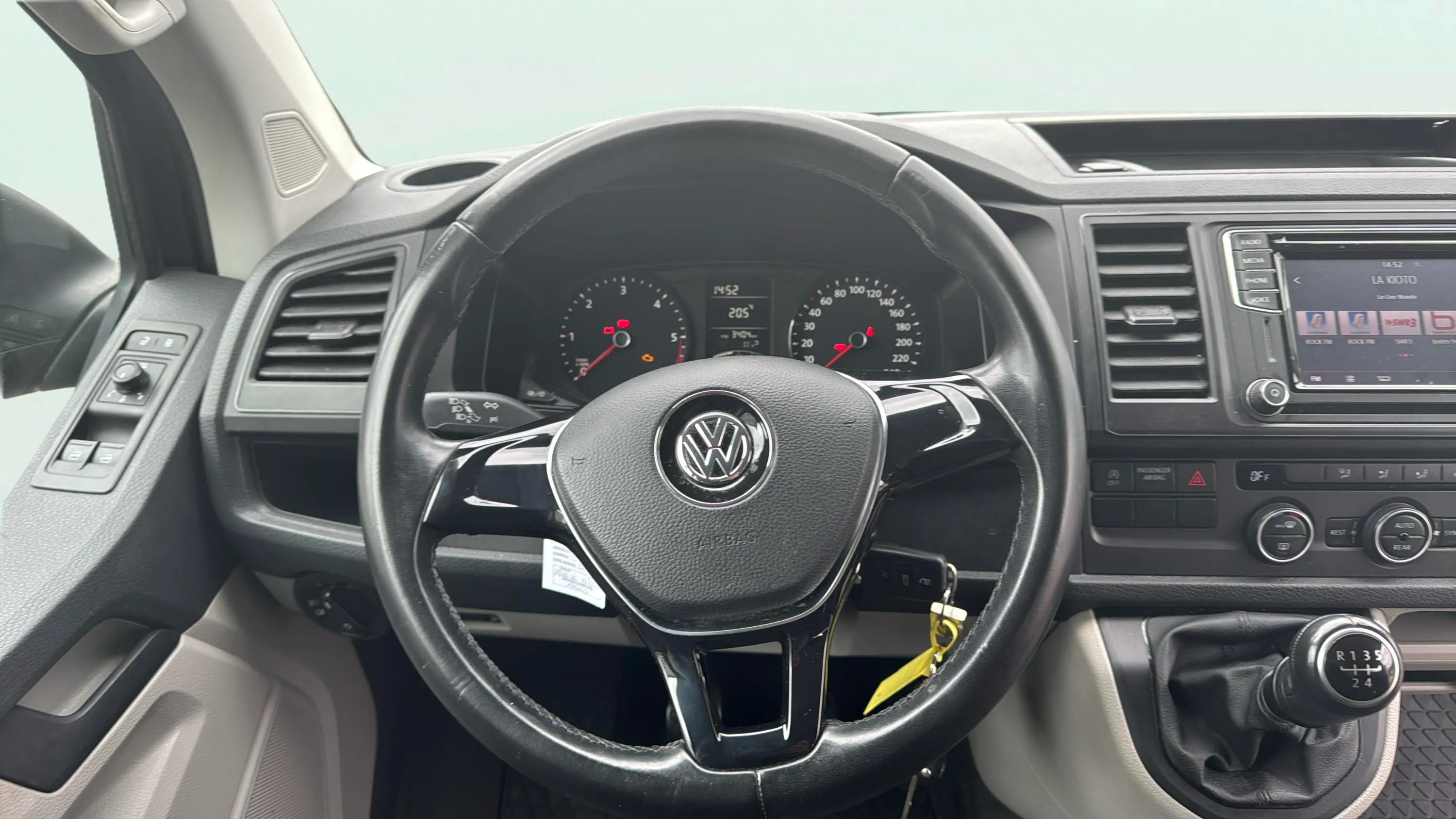 Volkswagen Caravelle Trendline Corto 2.0 TDI BMT - foto 13
