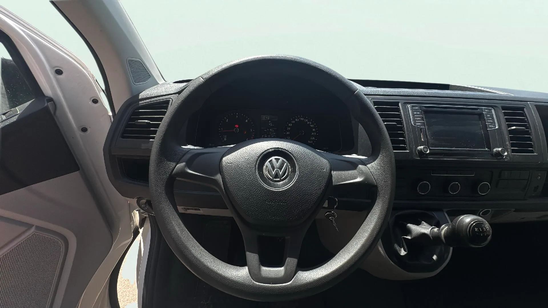 Volkswagen Transporter Furgón Corto TM 2.0 TDI BMT - foto 13