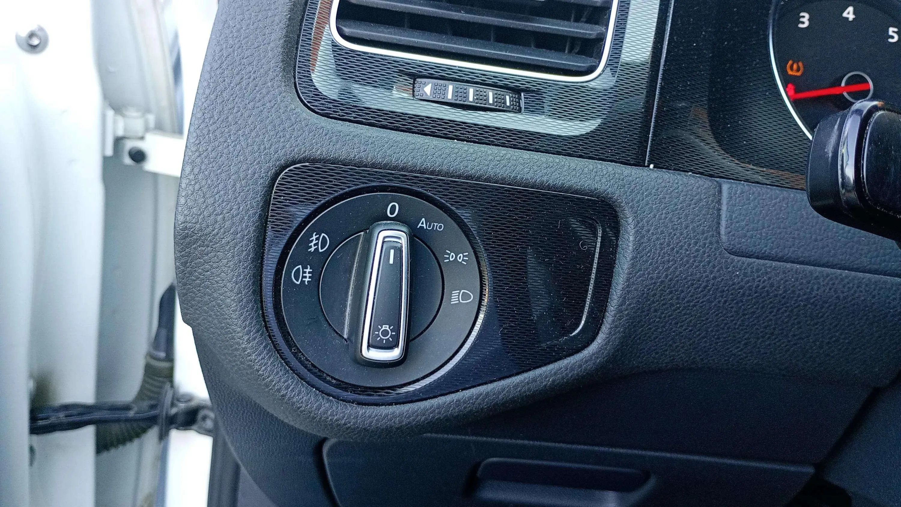 Volkswagen Golf GTI 2.0 TSI BMT - foto 12