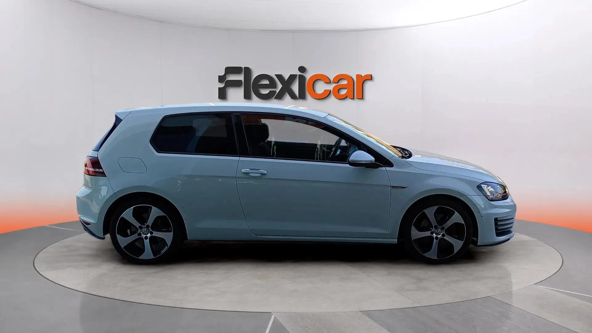 Volkswagen Golf GTI 2.0 TSI BMT - foto 2