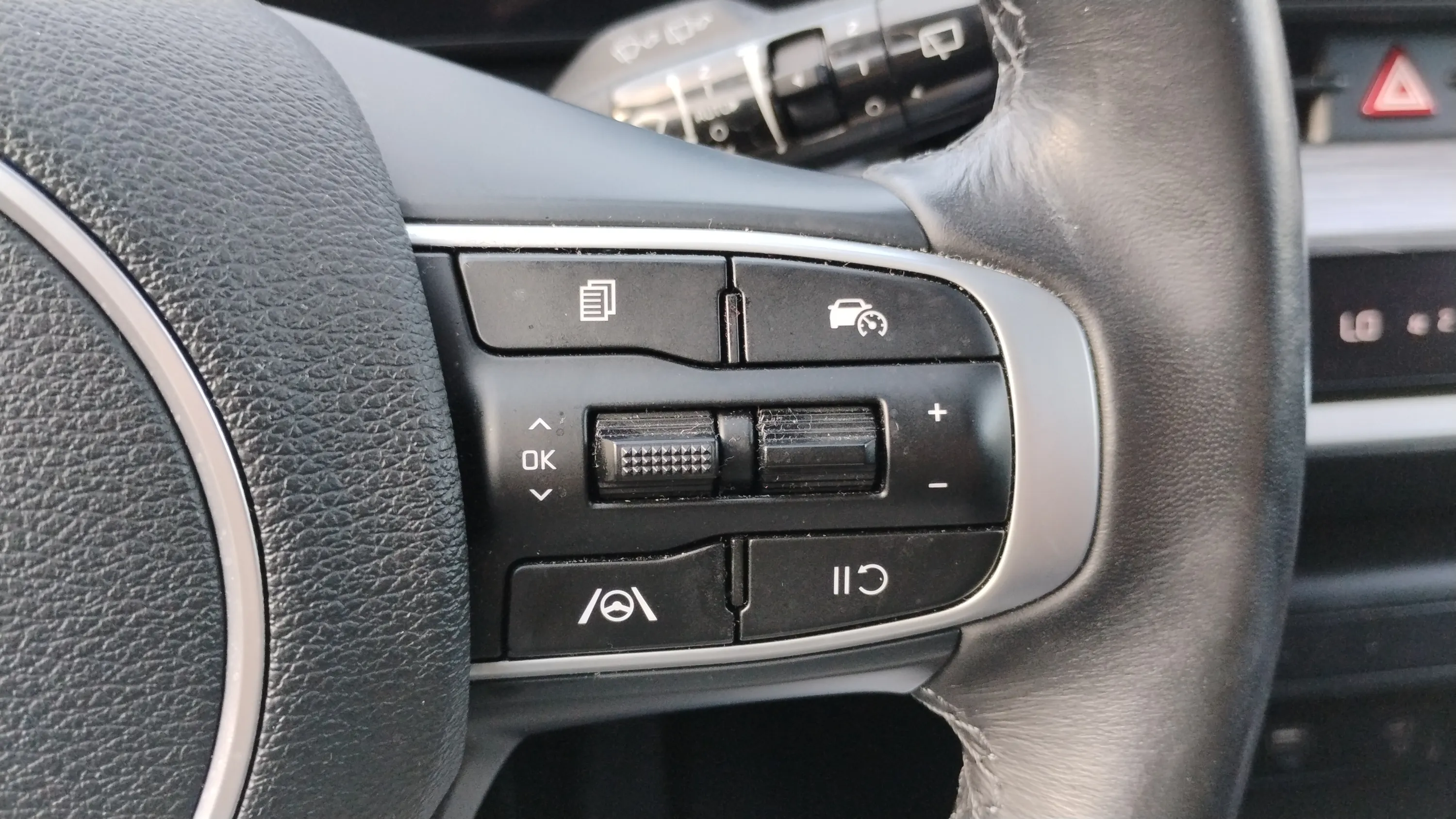 Kia Sportage 1.6 CRDi MHEV Tech 4x2 - foto 16